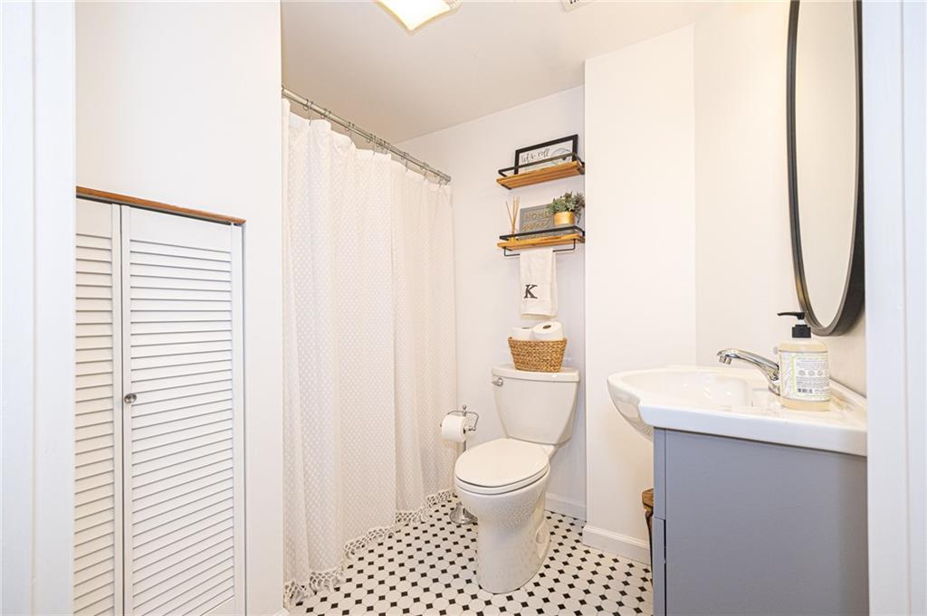 363 Jacks Run Road Pittsburgh, PA 15202 - Photo 16 of 25 Gallery Image 16