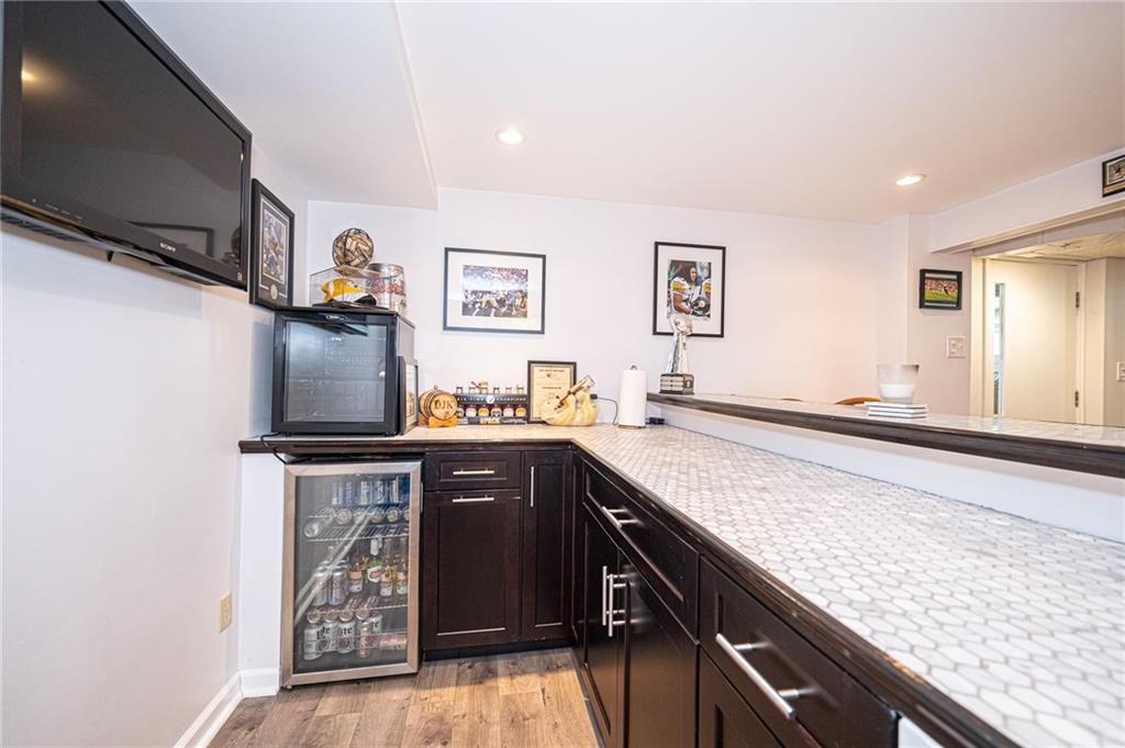 363 Jacks Run Road Pittsburgh, PA 15202 - Photo 21 of 25 Gallery Image 21