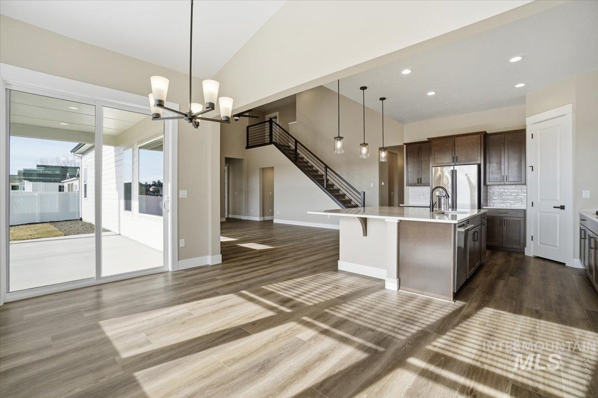 834 North Falling Water Way Eagle, ID 83616 - Photo 11 of 47