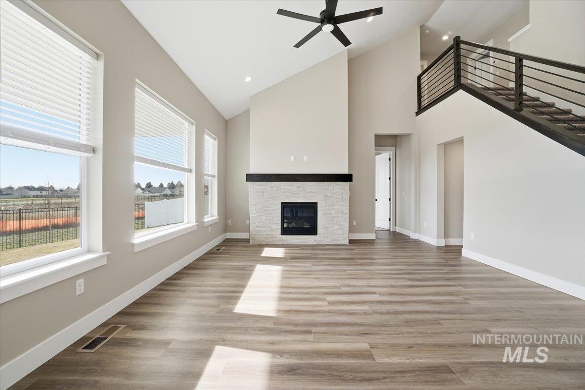 834 North Falling Water Way Eagle, ID 83616 - Photo 13 of 47