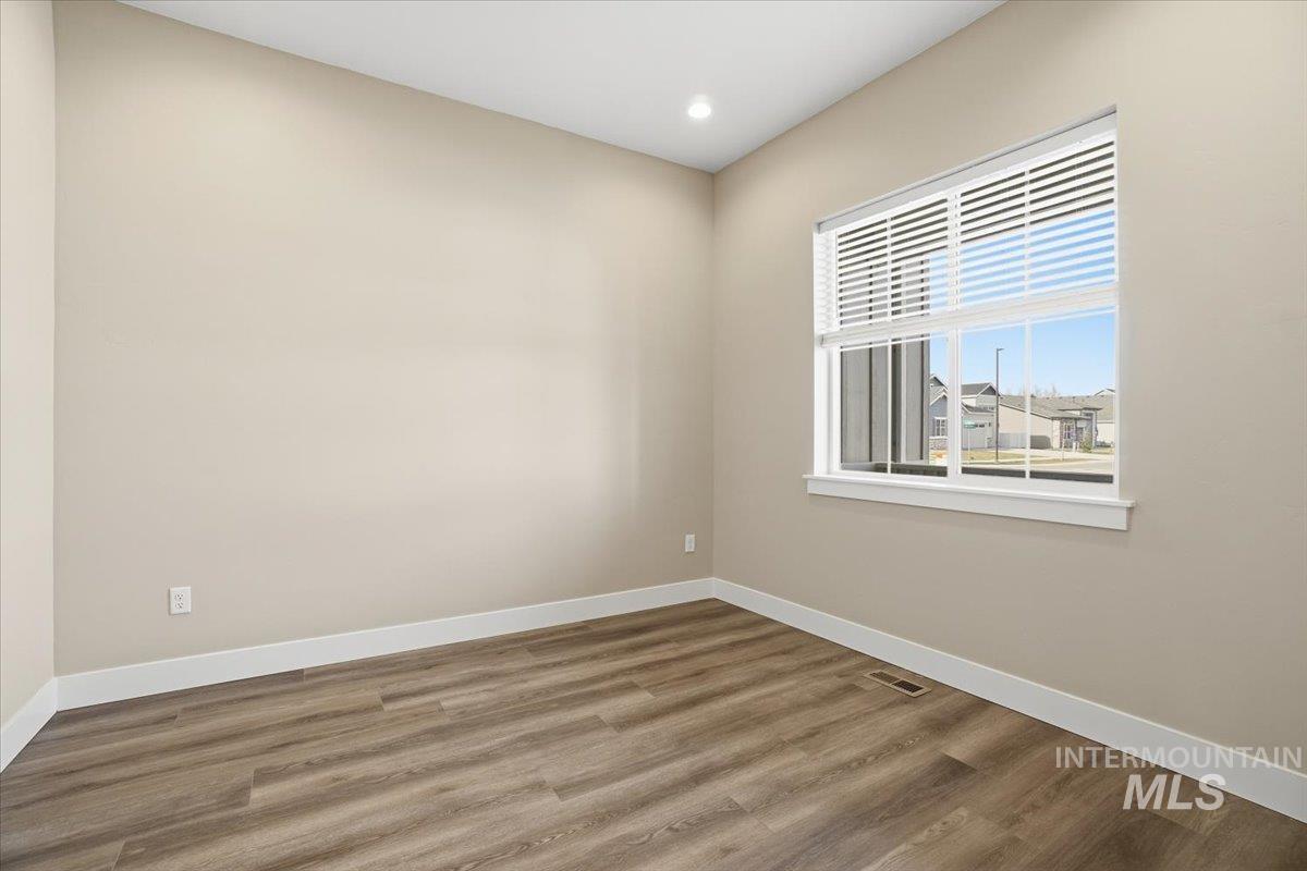 834 North Falling Water Way Eagle, ID 83616 - Photo 23 of 47