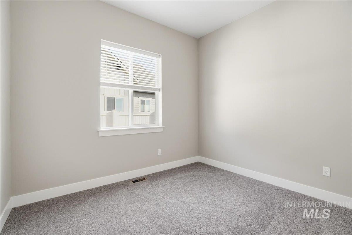 834 North Falling Water Way Eagle, ID 83616 - Photo 28 of 47