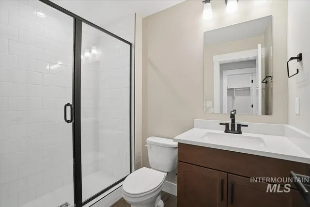 $839,990 | 834 North Falling Water Way, Eagle, ID 83616