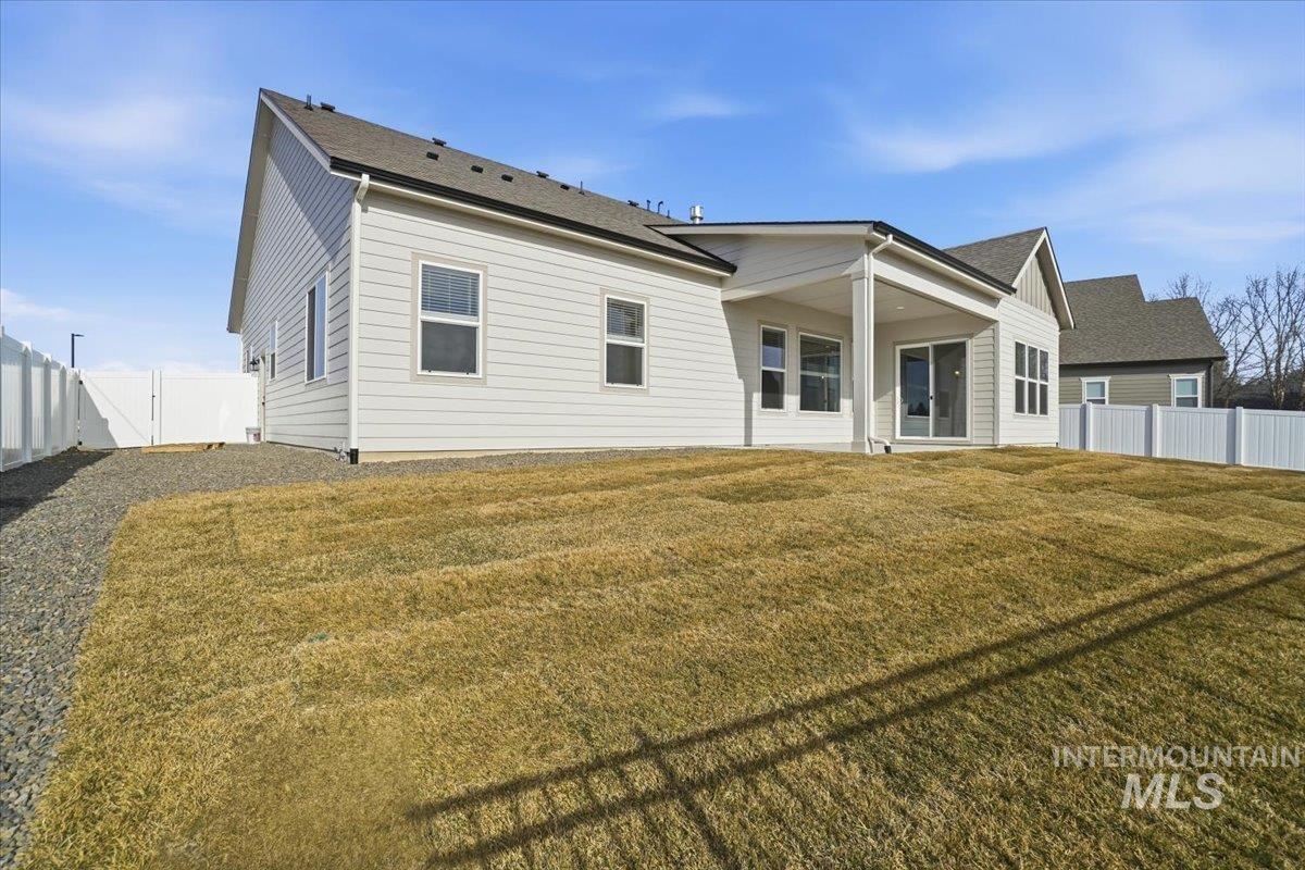 834 North Falling Water Way Eagle, ID 83616 - Photo 40 of 47