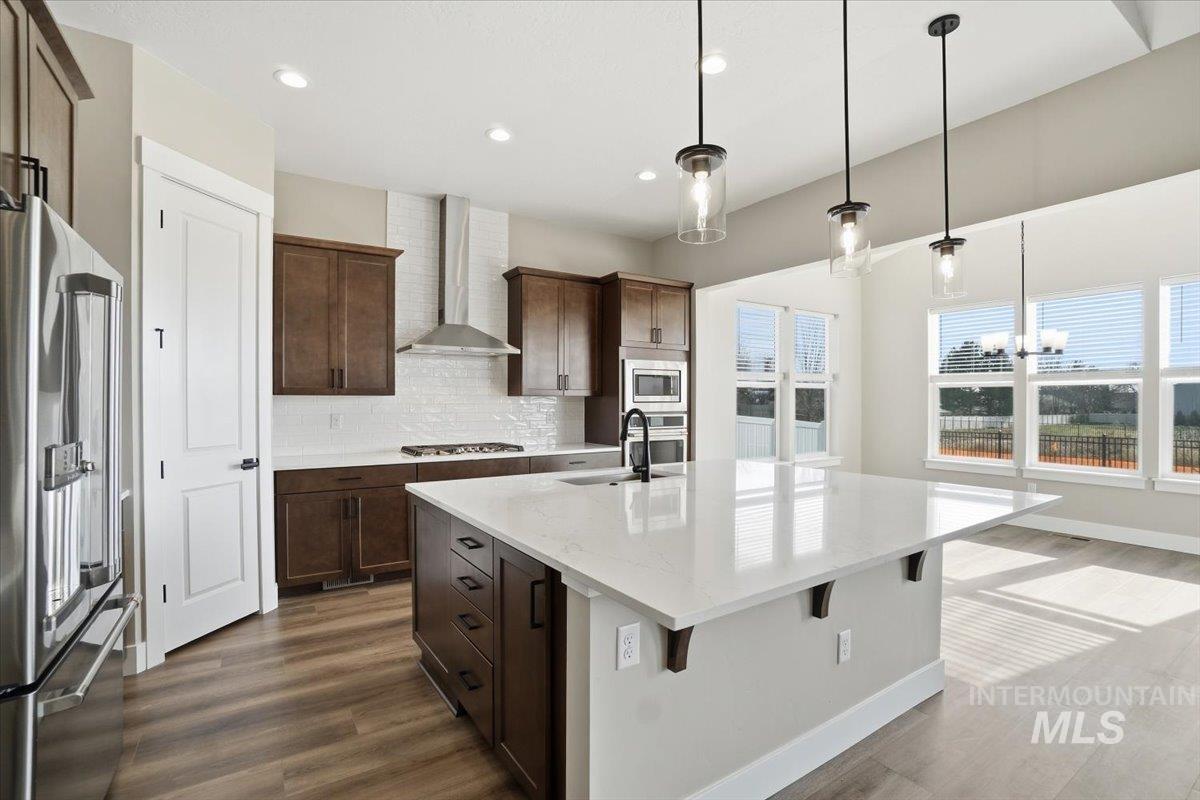 834 North Falling Water Way Eagle, ID 83616 - Photo 8 of 47