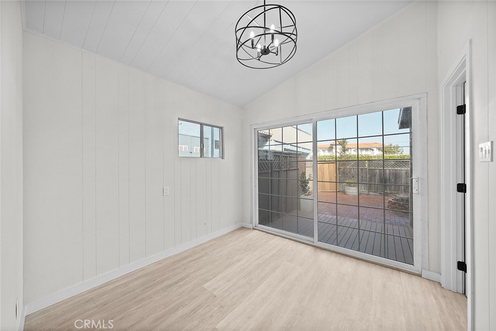 50 B Surfside Avenue, Unit B Surfside, CA 92649 - Photo 11 of 34