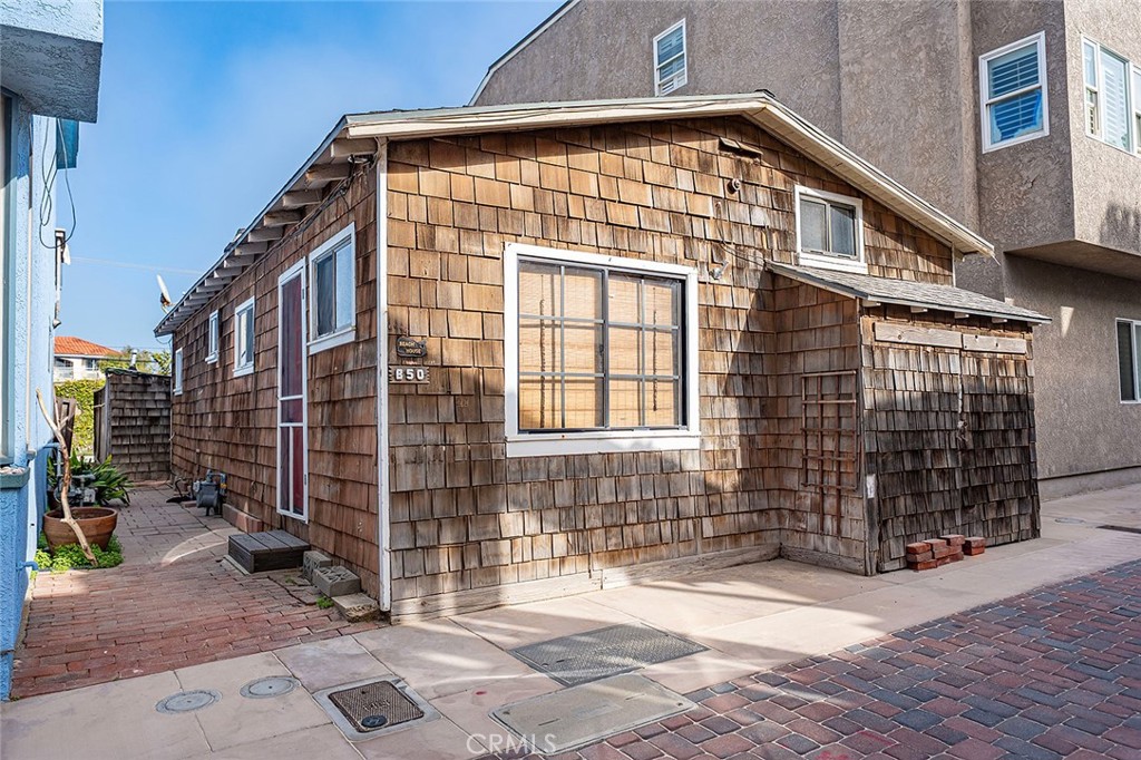 50 B Surfside Avenue, Unit B Surfside, CA 92649 - Photo 33 of 34