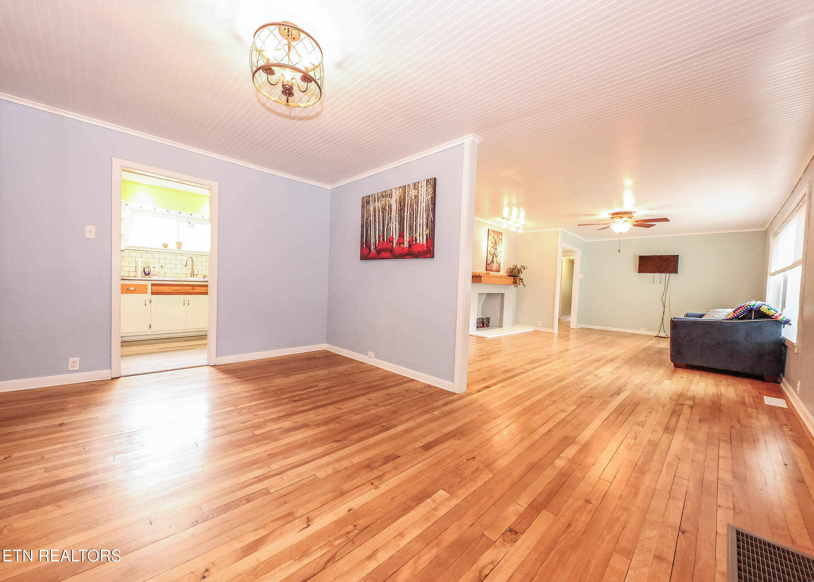 117 Tabor Road Oak Ridge, TN 37830 - Photo 13 of 50 117 DR-LR 2