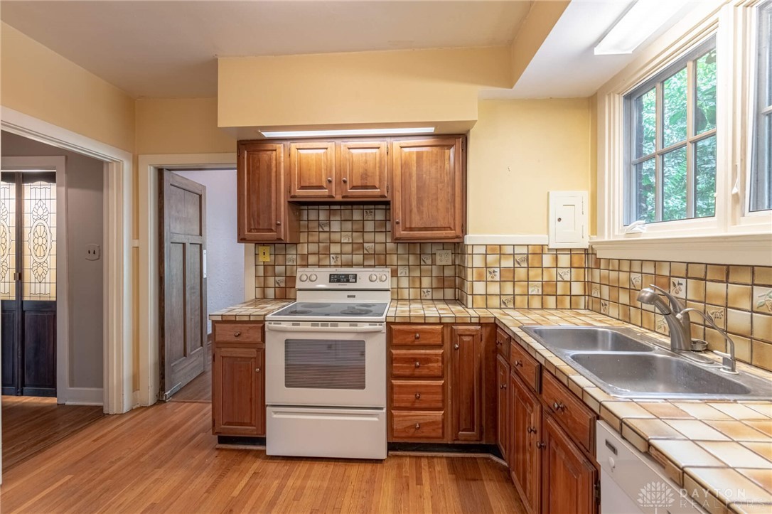 300 Patterson Road Oakwood, OH 45419 - Photo 14 of 50