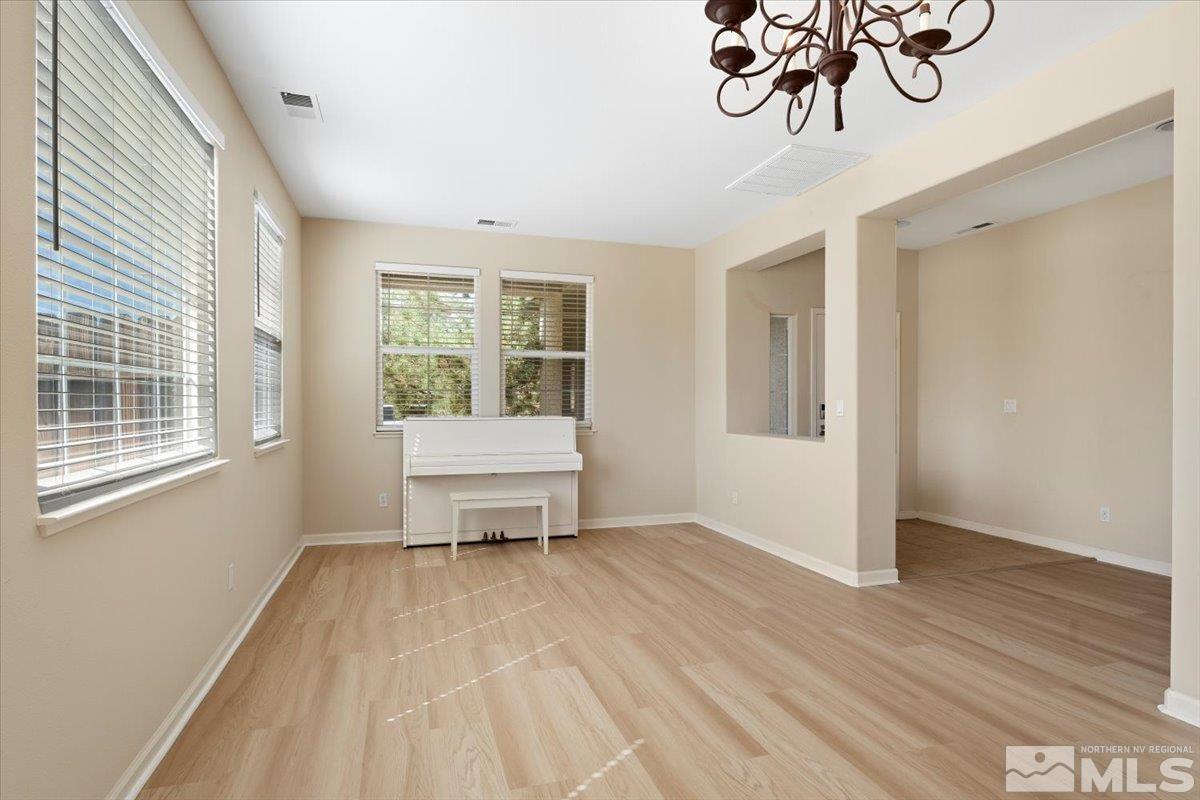 3435 Weaver Place Reno, NV 89512 - Photo 6 of 40 Photo 6