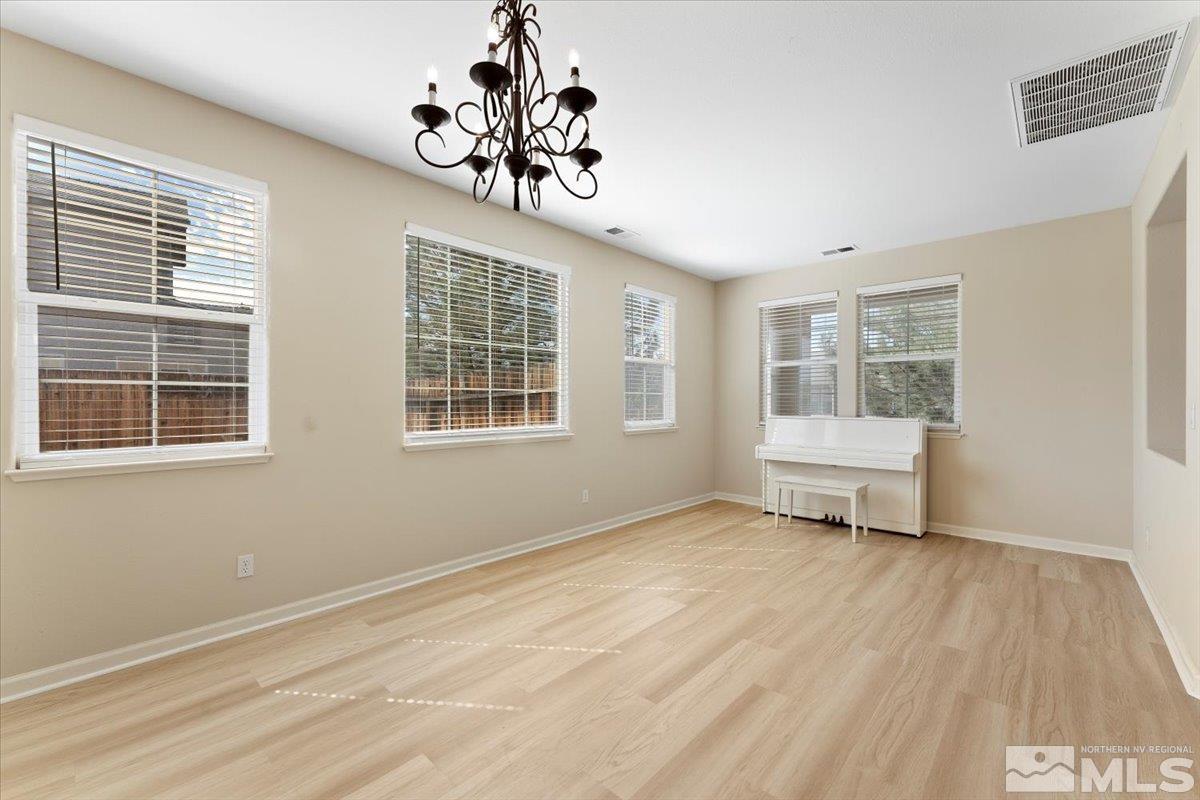 3435 Weaver Place Reno, NV 89512 - Photo 7 of 40 Photo 7