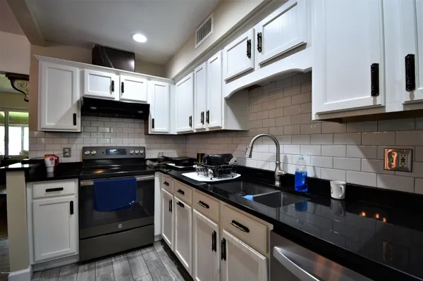 $1,695 | 4641 Blount Avenue, Jacksonville, FL 32210