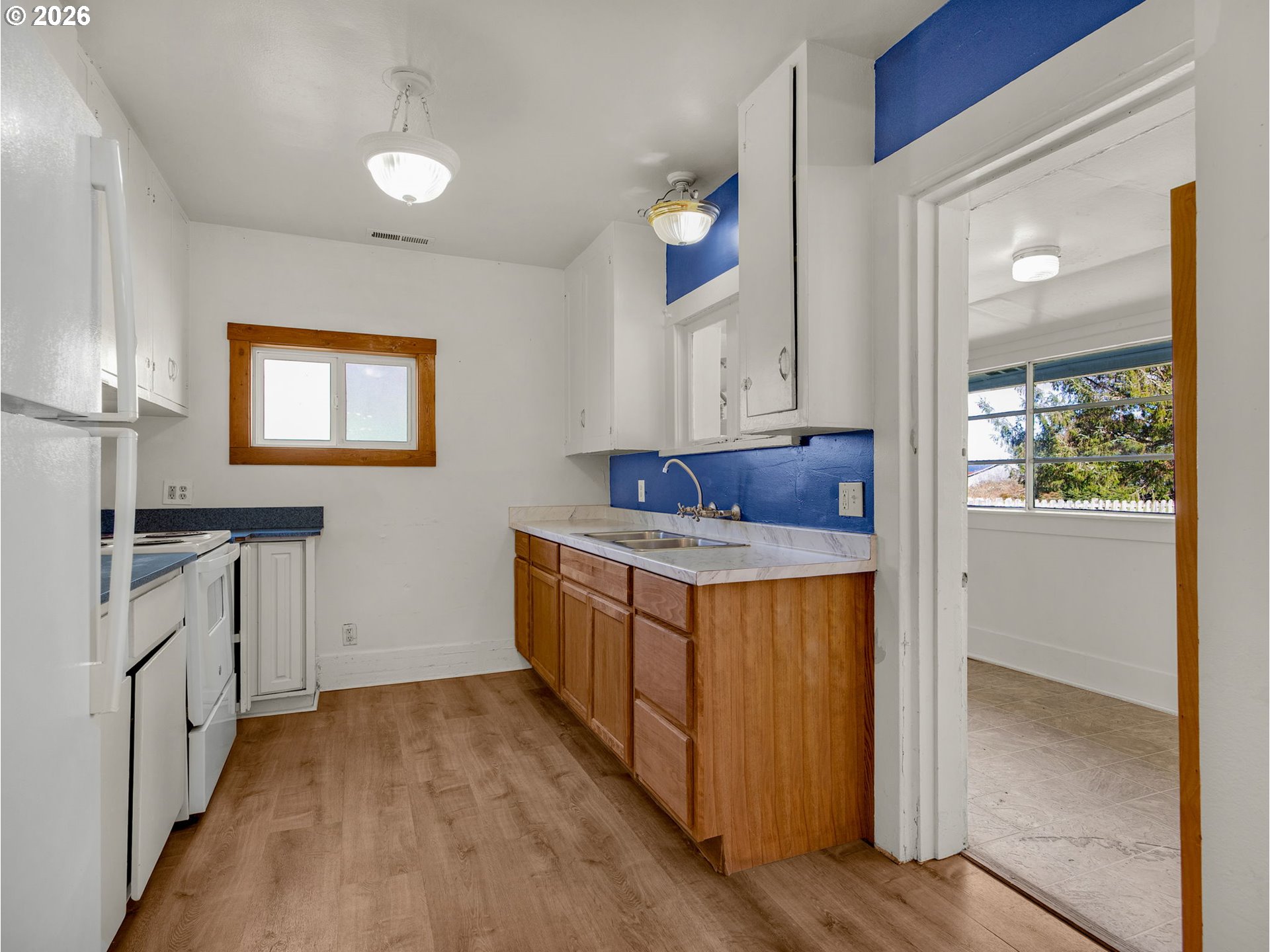 92303 Willow Road Astoria, OR 97103 - Photo 6 of 14 Kitchen