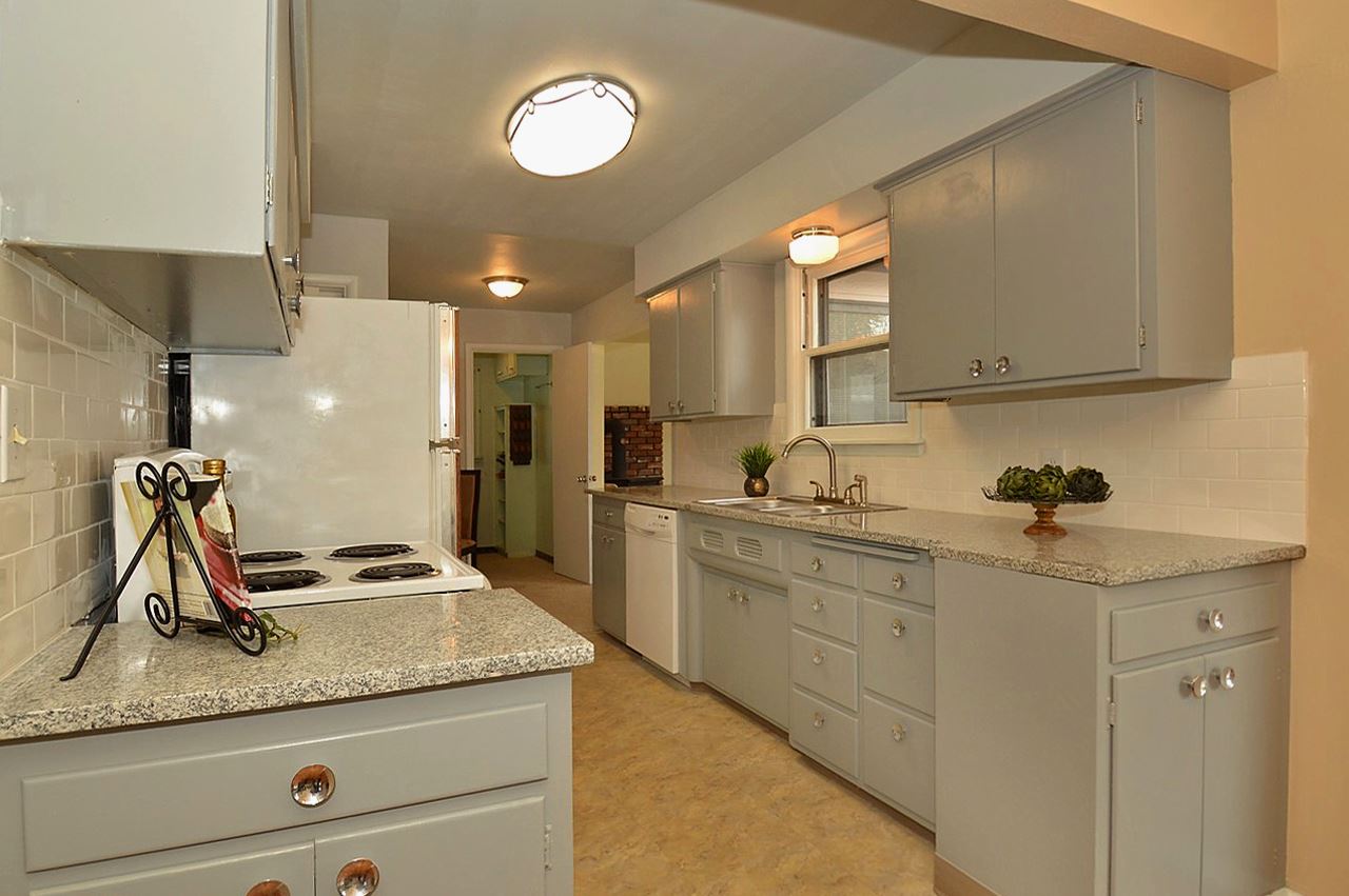 3004 North Laura Road Spokane, WA 99212 - Photo 6 of 20