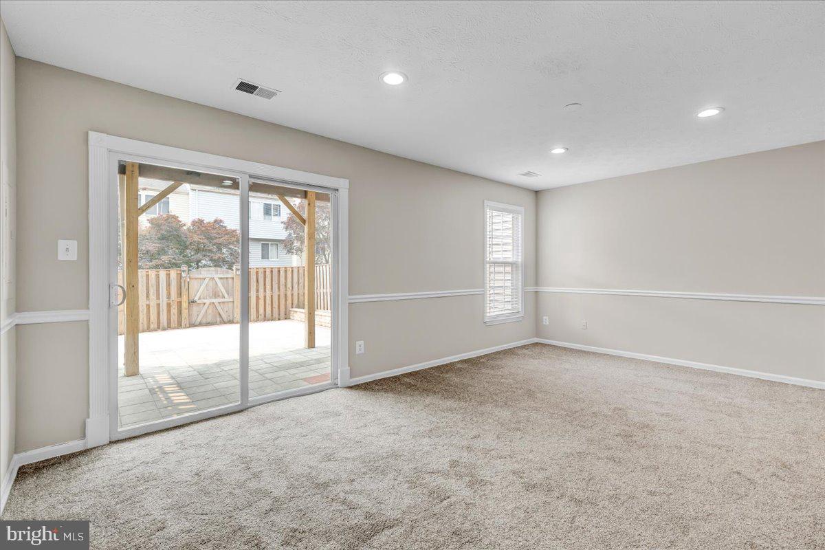 14043 Winding Ridge Lane Centreville, VA 20121 - Photo 27 of 37