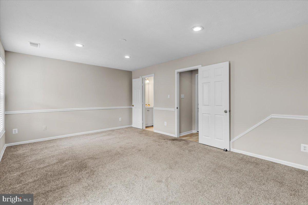 14043 Winding Ridge Lane Centreville, VA 20121 - Photo 28 of 37