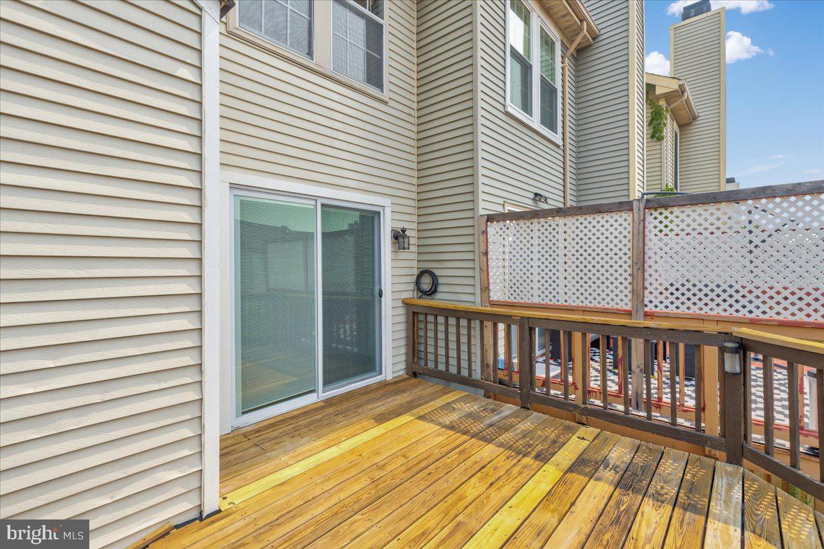 14043 Winding Ridge Lane Centreville, VA 20121 - Photo 32 of 37