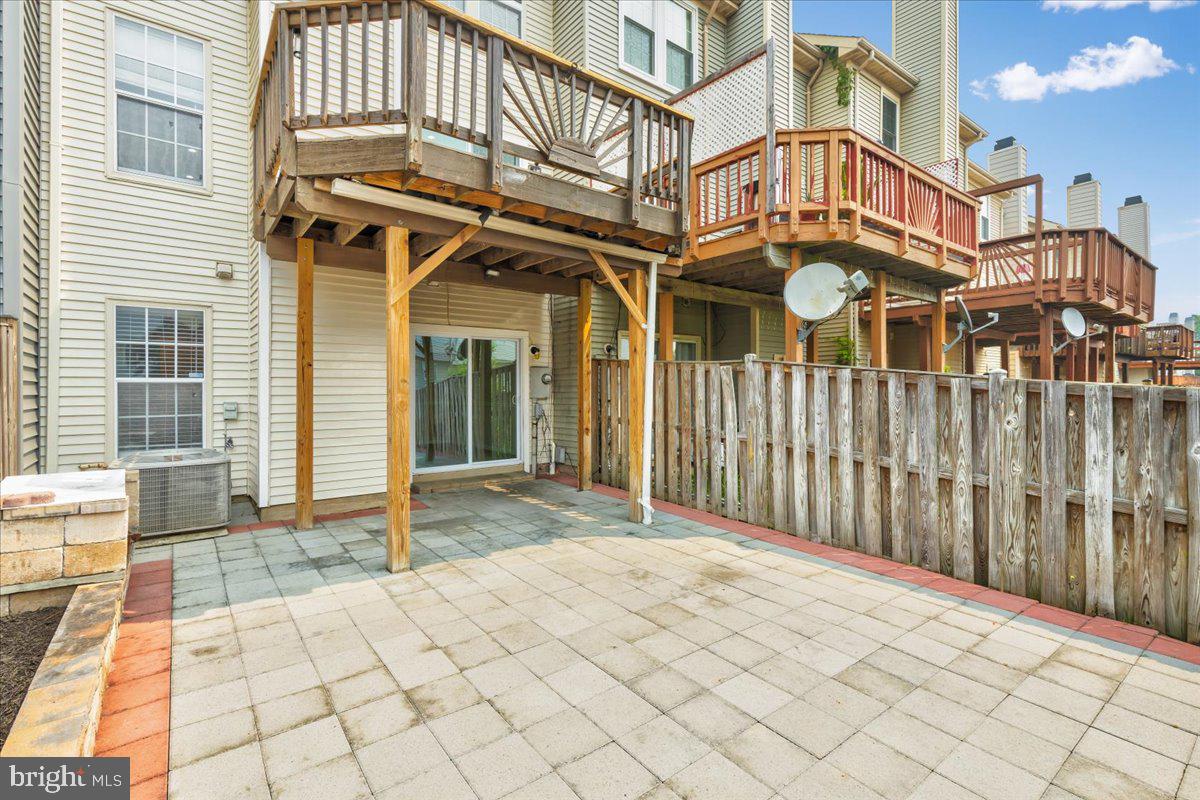 14043 Winding Ridge Lane Centreville, VA 20121 - Photo 35 of 37