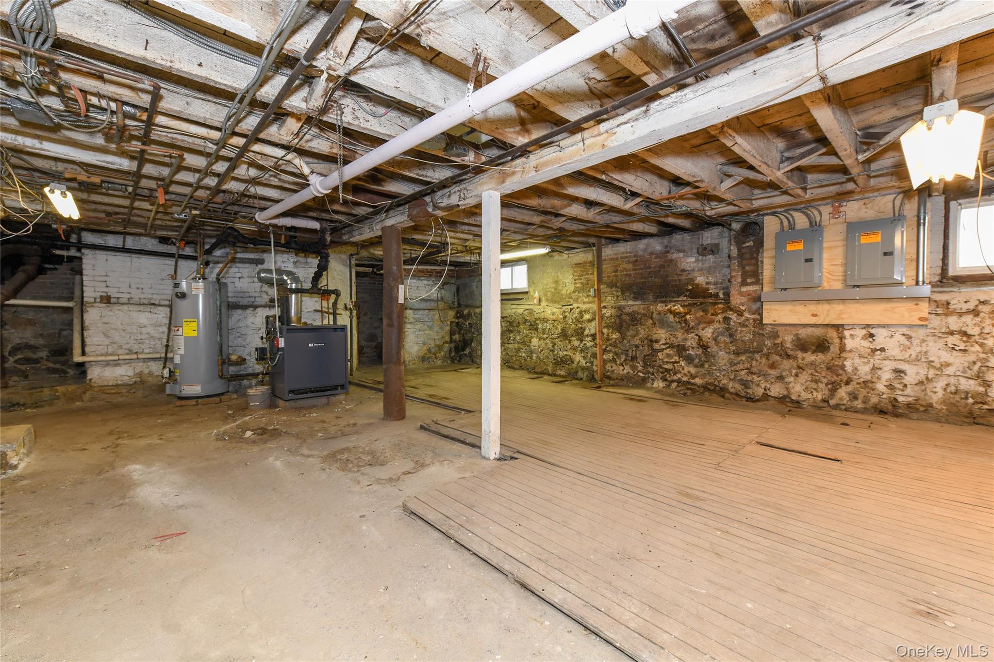 76-43 85th Road Queens, NY 11421 - Photo 31 of 31