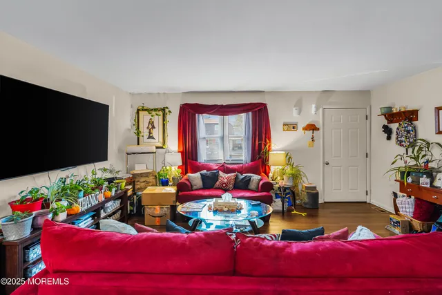 $499,999 | Undisclosed Address, Hamilton, NJ 08610