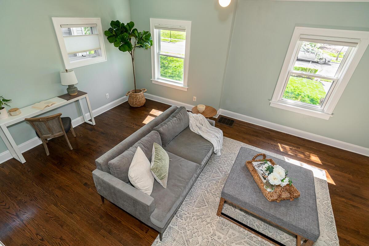 954 Timberman Road Columbus, OH 43212 - Photo 17 of 44 family room aerial view