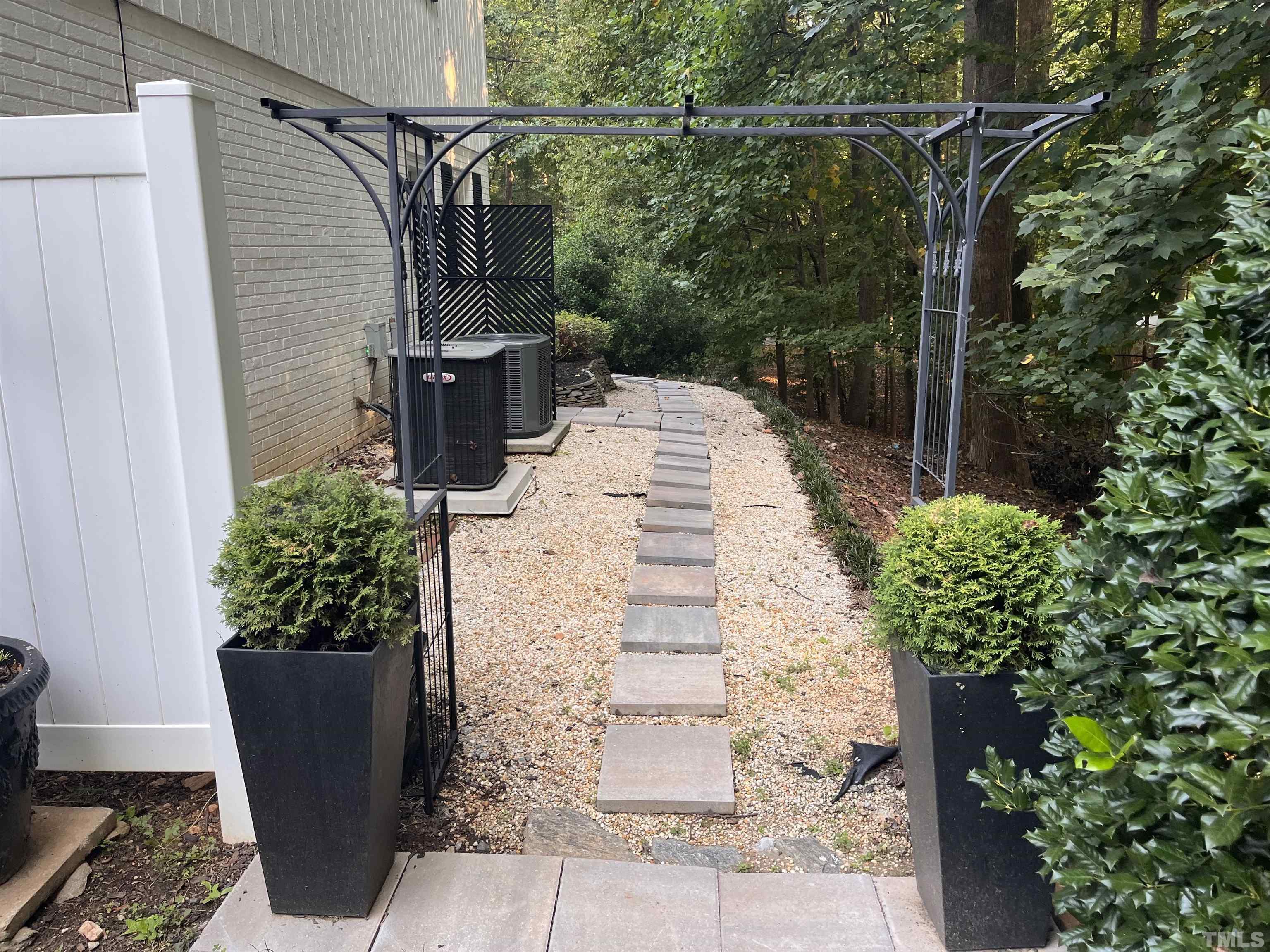 3421 Horseshoe Bend Raleigh, NC 27613 - Photo 16 of 72 Gallery Image 16