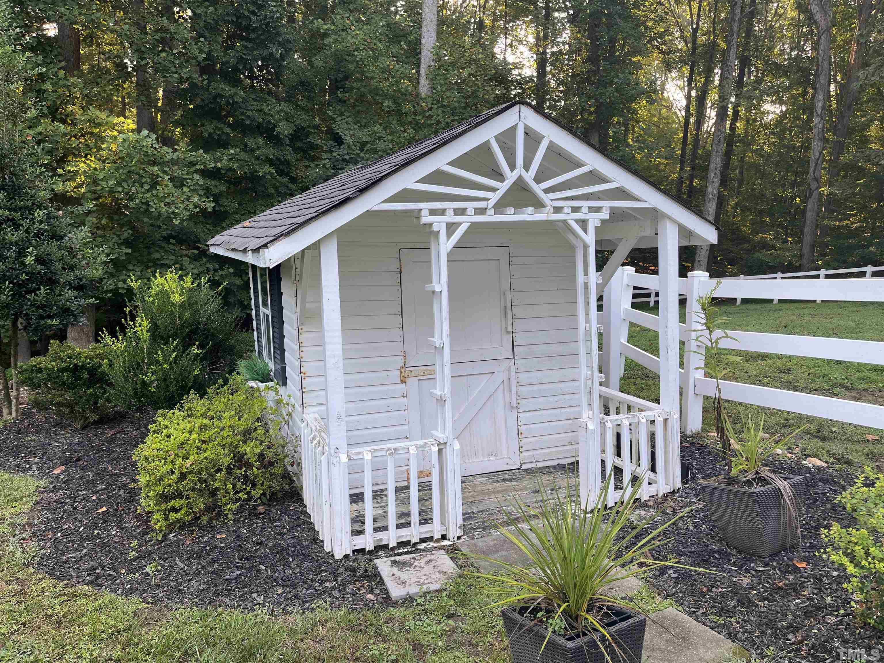 3421 Horseshoe Bend Raleigh, NC 27613 - Photo 21 of 72 Gallery Image 21