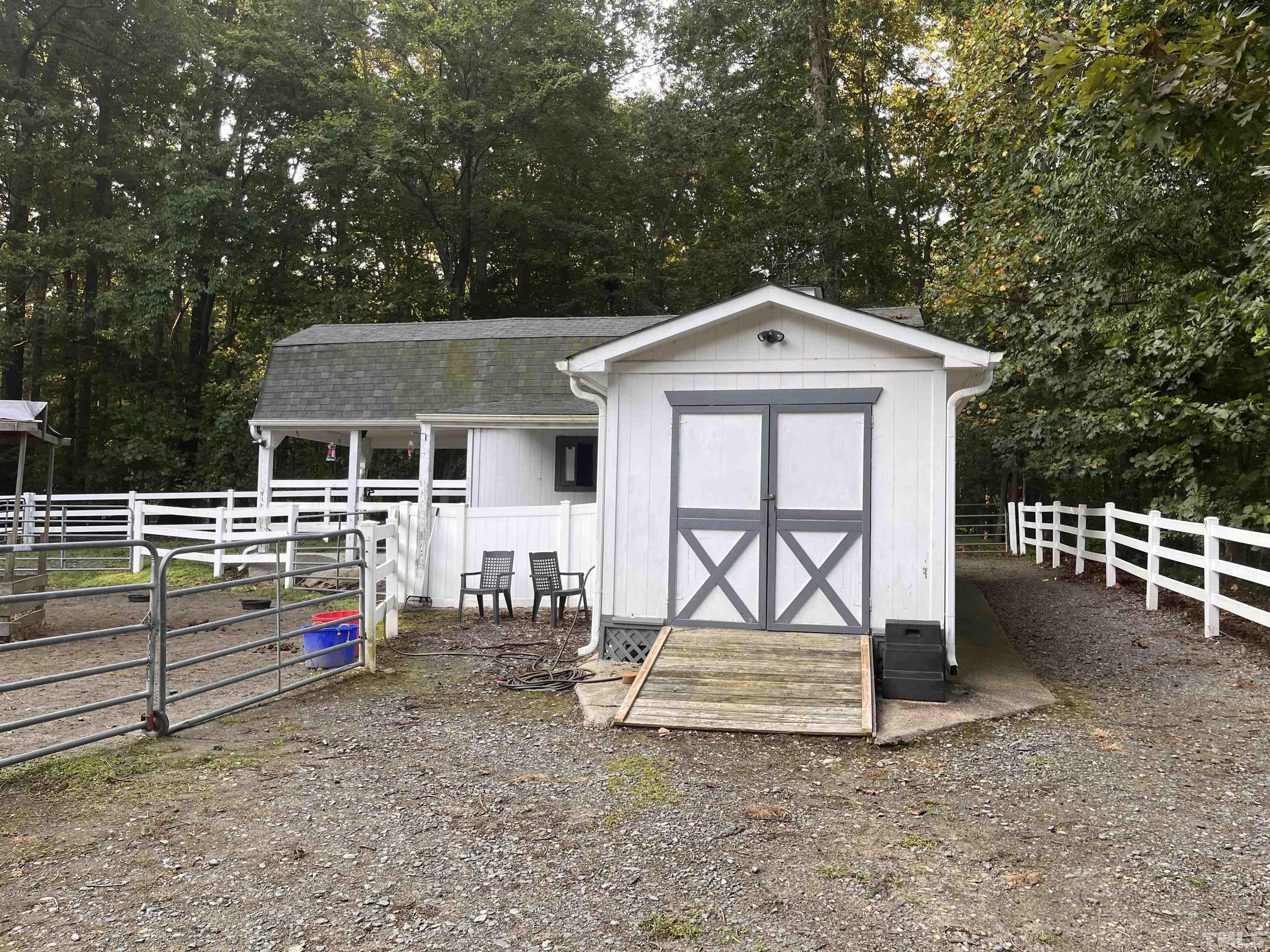 3421 Horseshoe Bend Raleigh, NC 27613 - Photo 24 of 72 Gallery Image 24