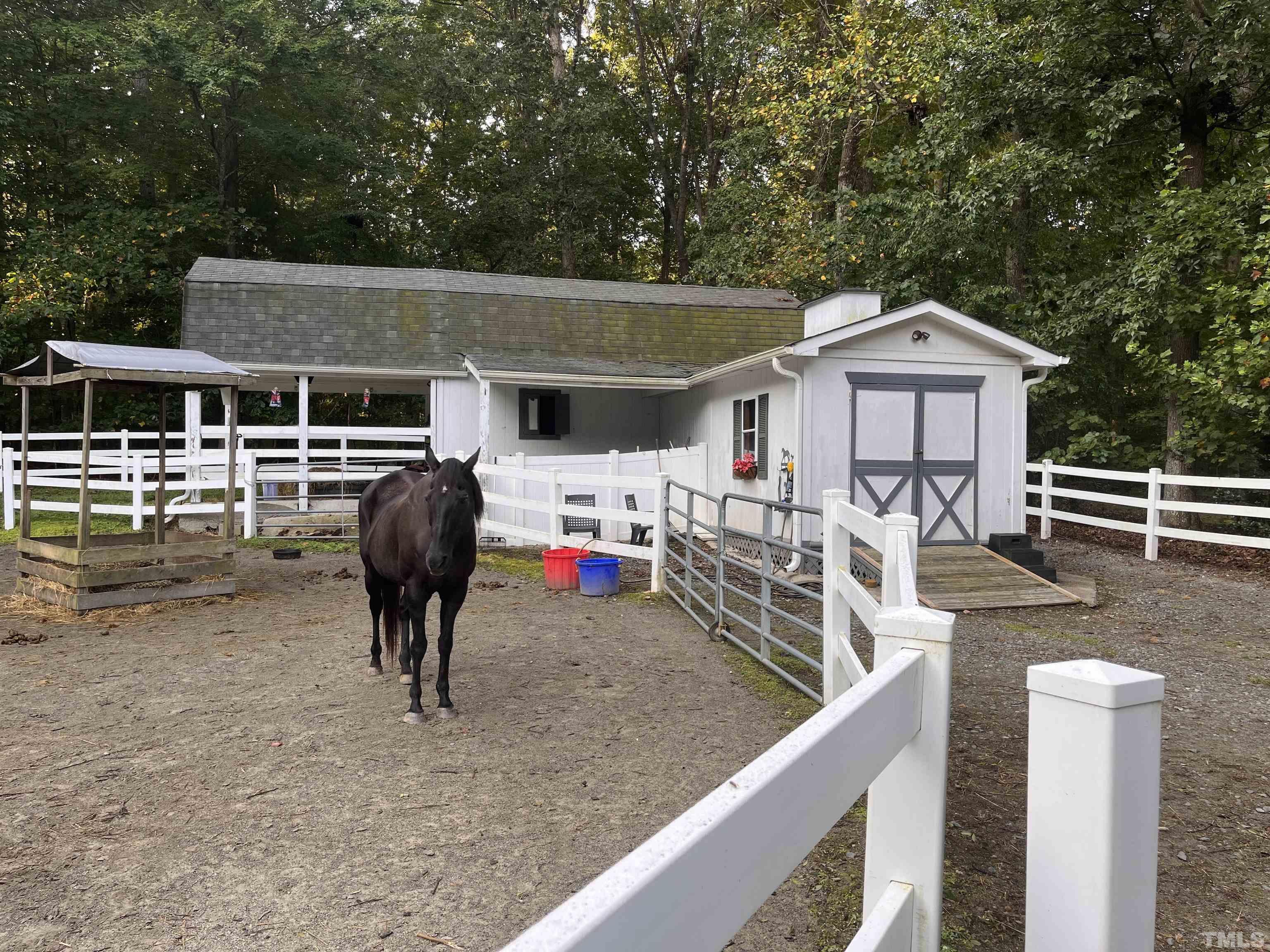 3421 Horseshoe Bend Raleigh, NC 27613 - Photo 32 of 72 Gallery Image 32