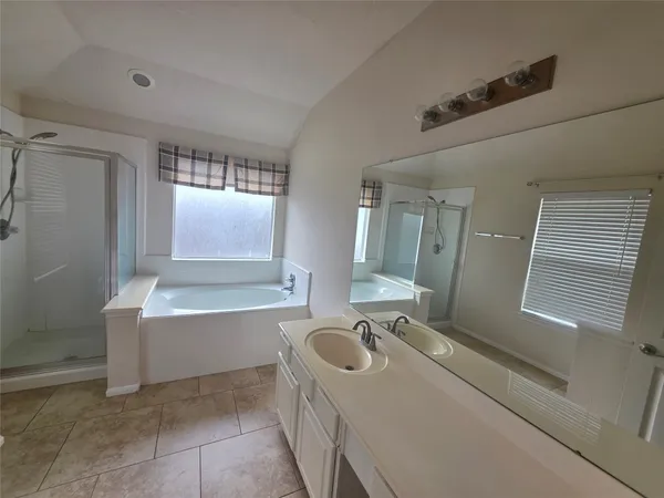 $2,450 | 2715 Riverhollow Lane, Sugar Land, TX 77479