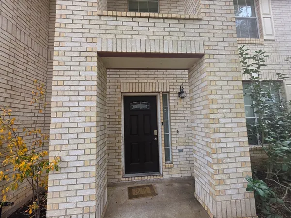 $2,450 | 2715 Riverhollow Lane, Sugar Land, TX 77479