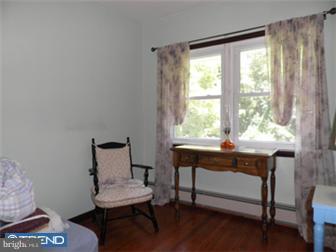 68 Edgewood Road Bordentown, NJ 08505 - Photo 7 of 12 Gallery Image 7