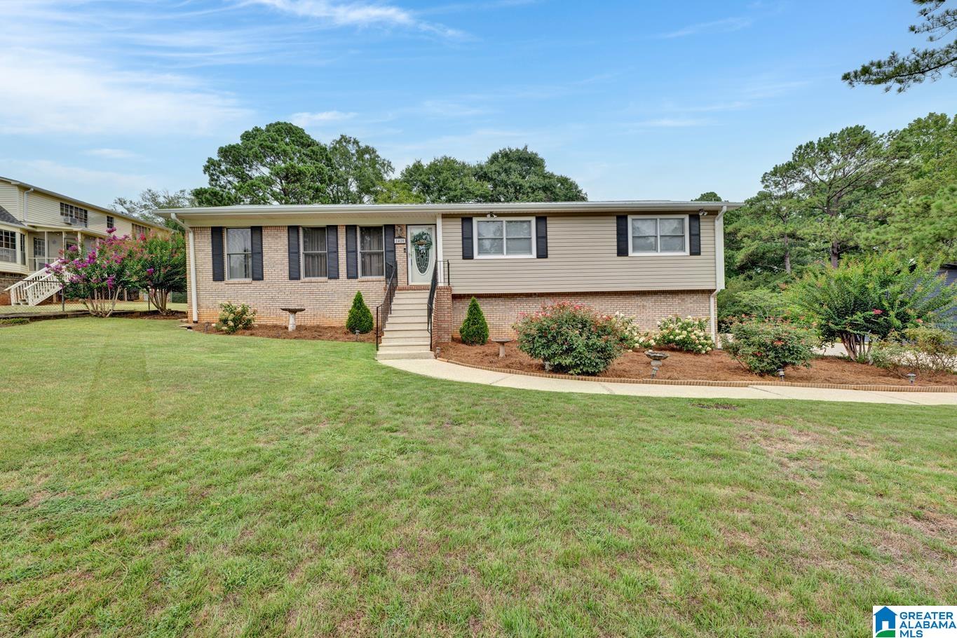 1420 Adams Street Pelham, AL 35124 - Photo 2 of 30