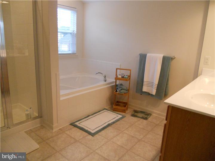 38 Lardner Road Burlington Township, NJ 08016 - Photo 14 of 25 Master Bathroom