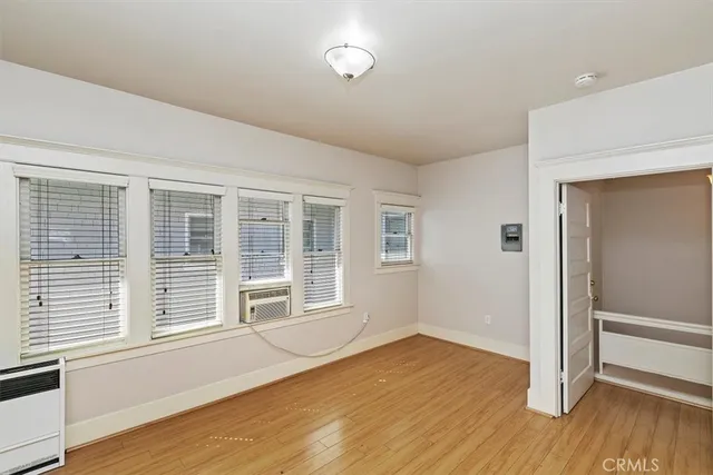 $2,300,000 | 625 East Broadway, Long Beach, CA 90802