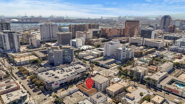 $2,300,000 | 625 East Broadway, Long Beach, CA 90802