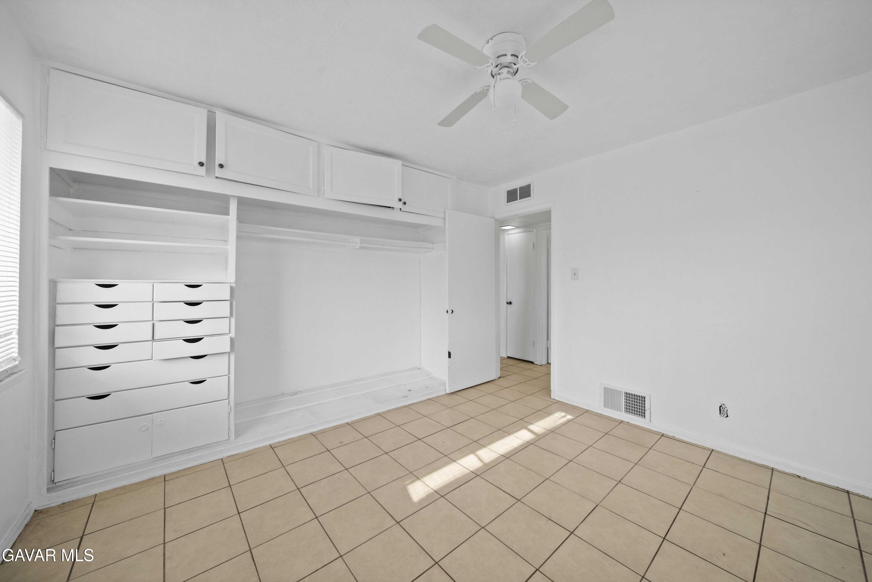 2000 Shasta Street Mojave, CA 93501 - Photo 15 of 21 16