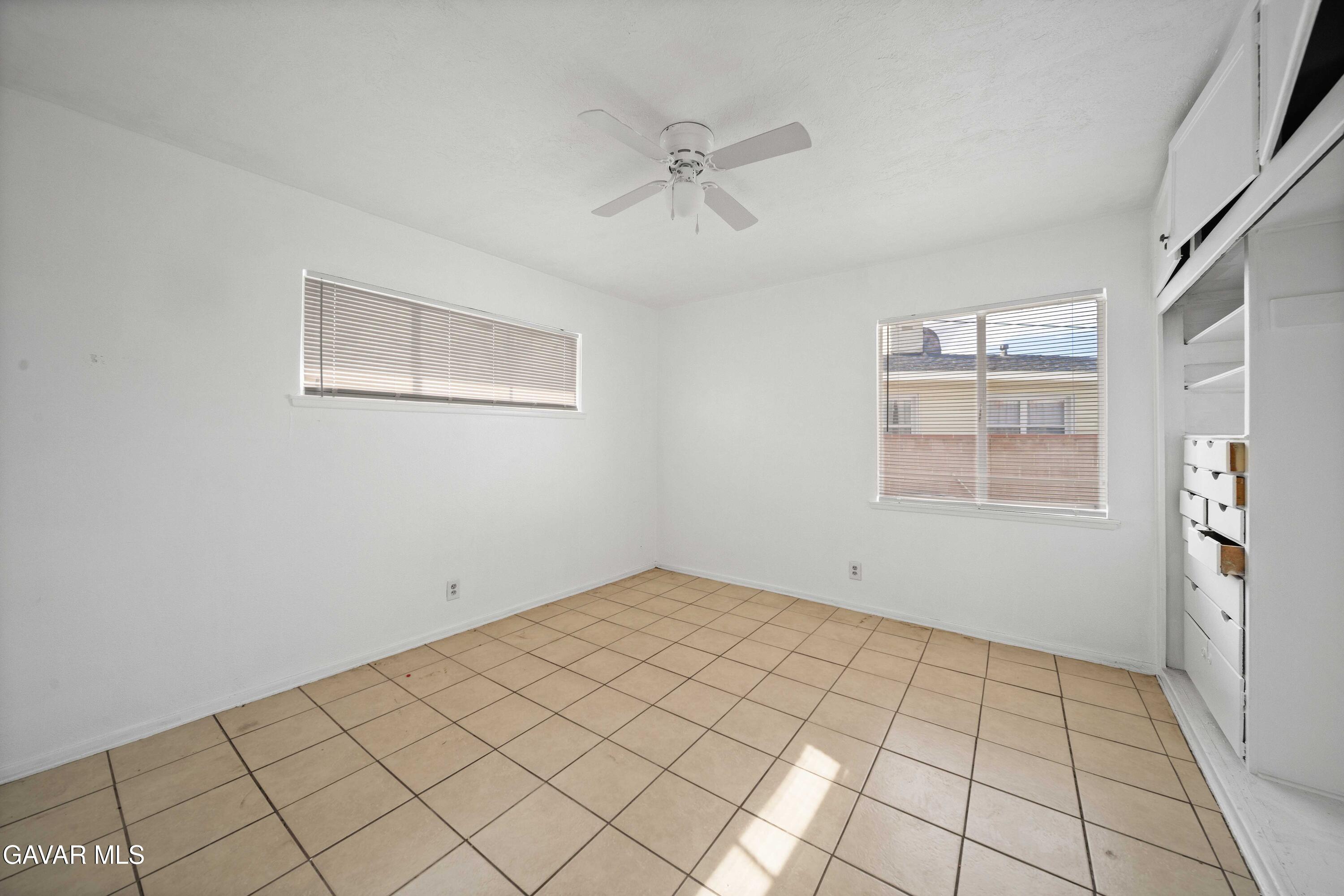 2000 Shasta Street Mojave, CA 93501 - Photo 9 of 21 a view of an empty room with a window