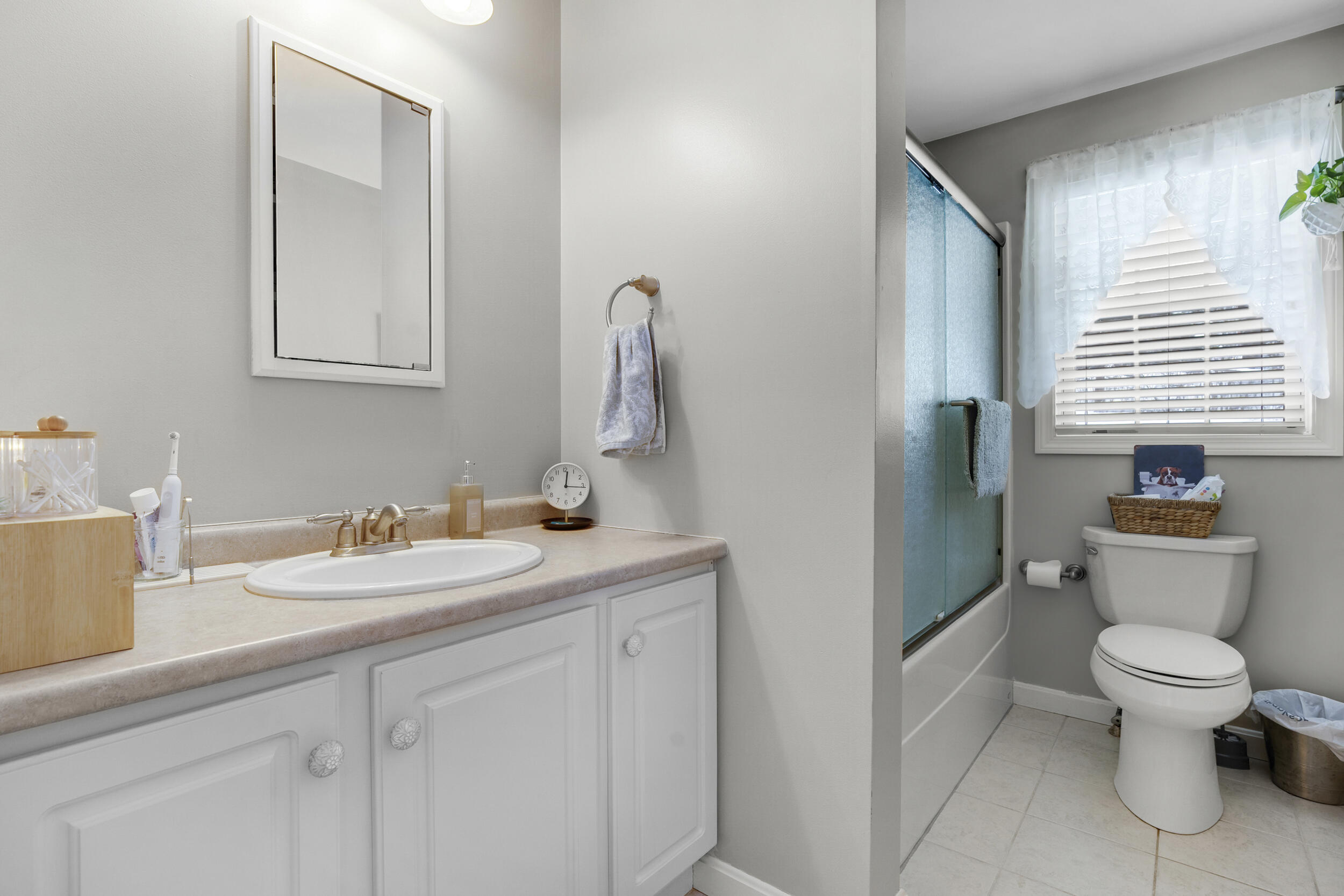 9 Jill Street Lewiston, ME 04240 - Photo 23 of 58 22_9jill-13