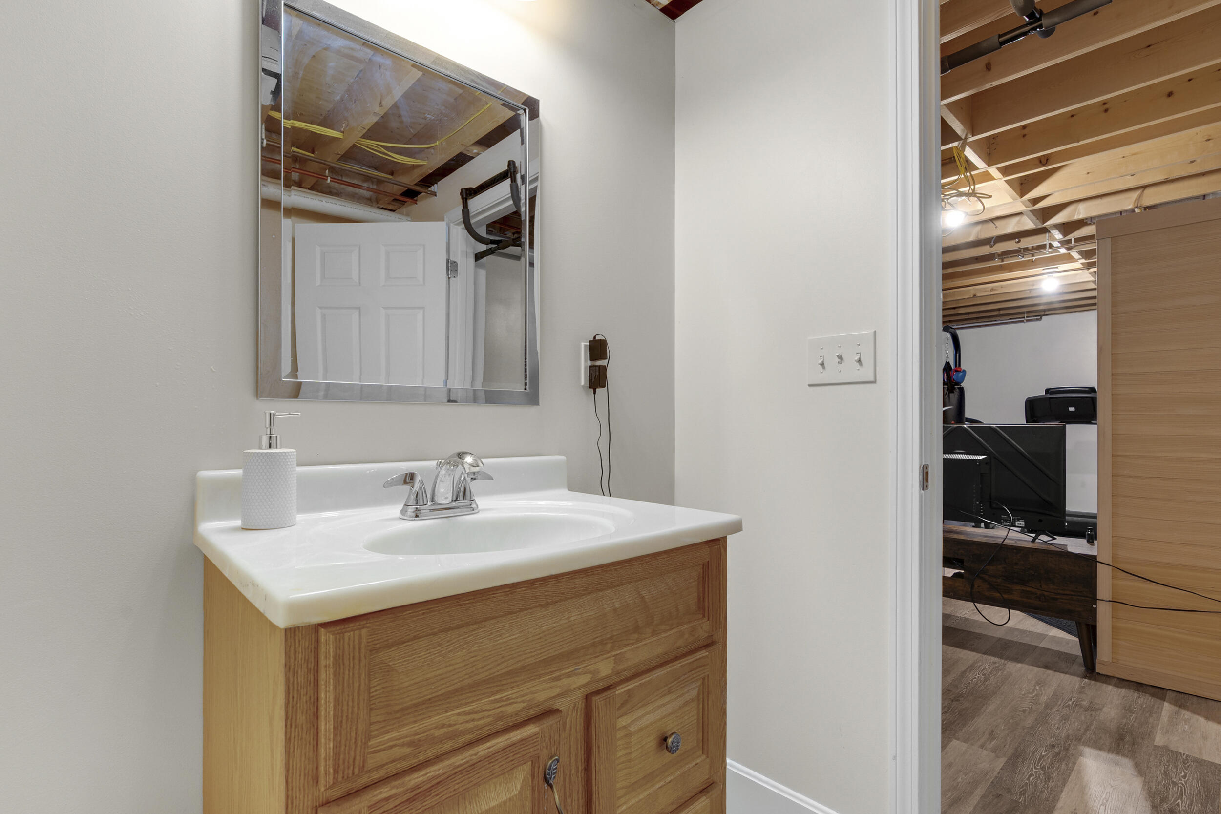 9 Jill Street Lewiston, ME 04240 - Photo 53 of 58 52_9jill-43