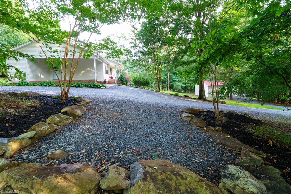 2368 W.O.W. Road Randleman, NC 27317 - Photo 4 of 31 Parking