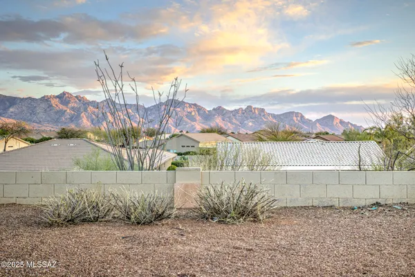$485,000 | 62583 East Amberwood Drive, Saddlebrooke, AZ 85739