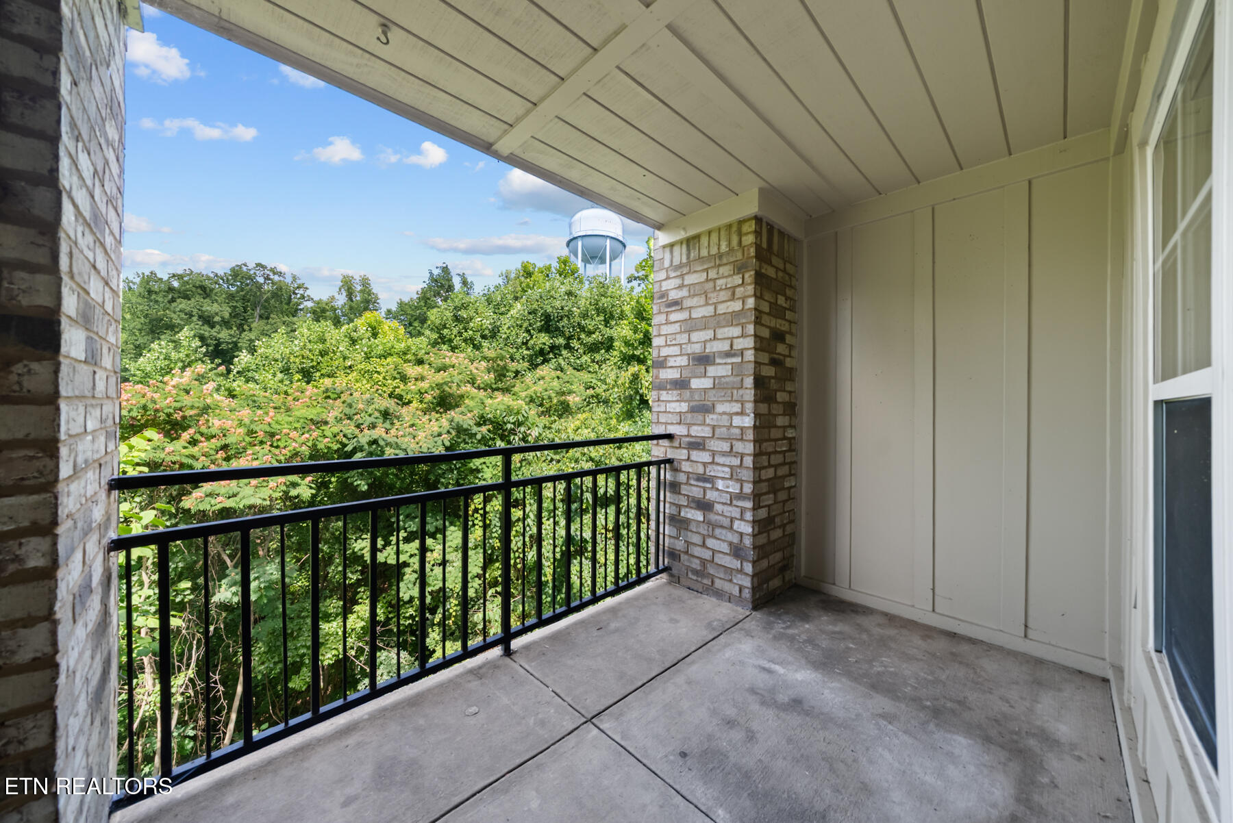 3720 Spruce Ridge Way, Unit 2222 Knoxville, TN 37920 - Photo 6 of 35 Balcony