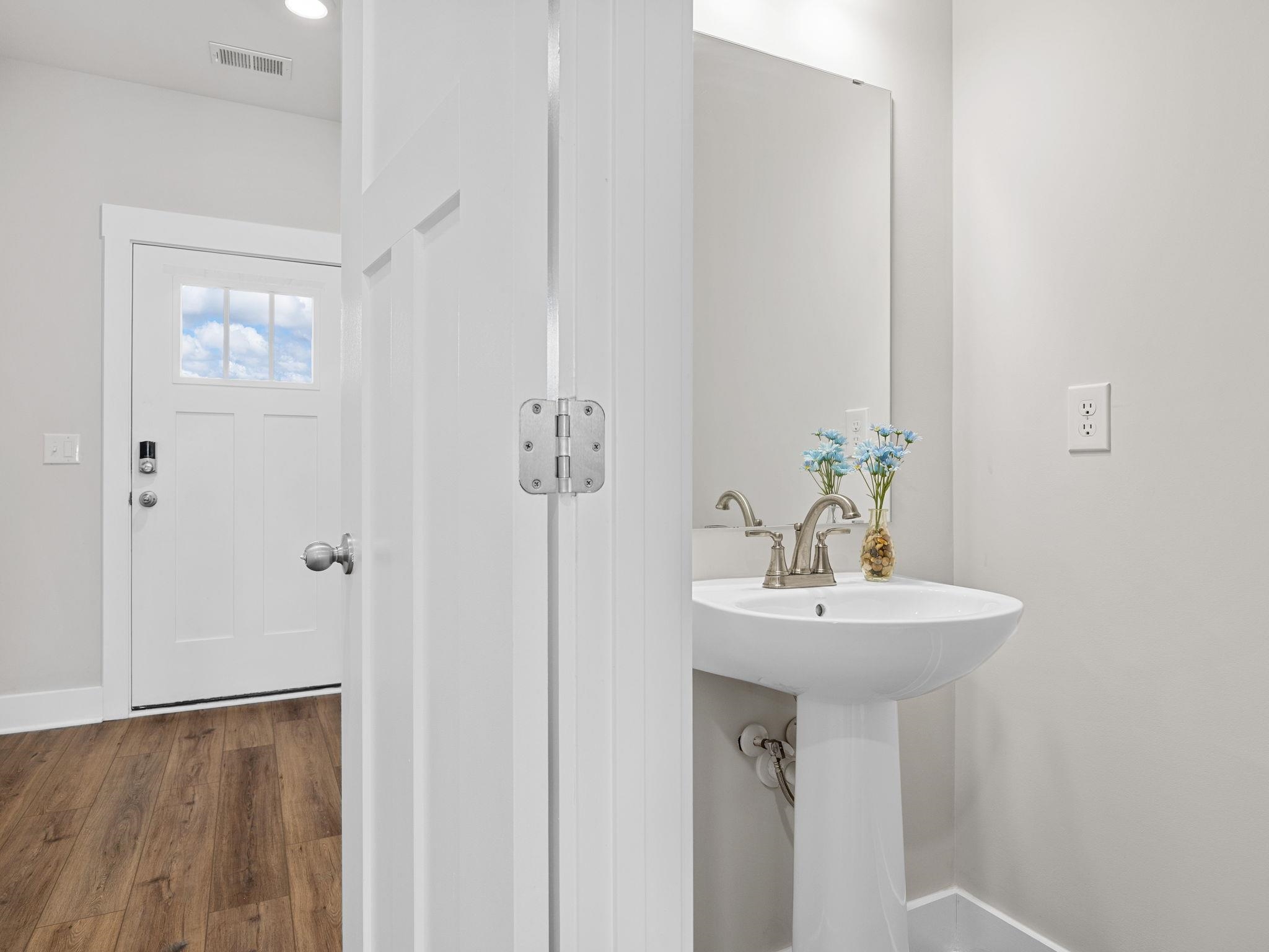 421 Hazelcote Road Greenville, SC 29611 - Photo 20 of 41