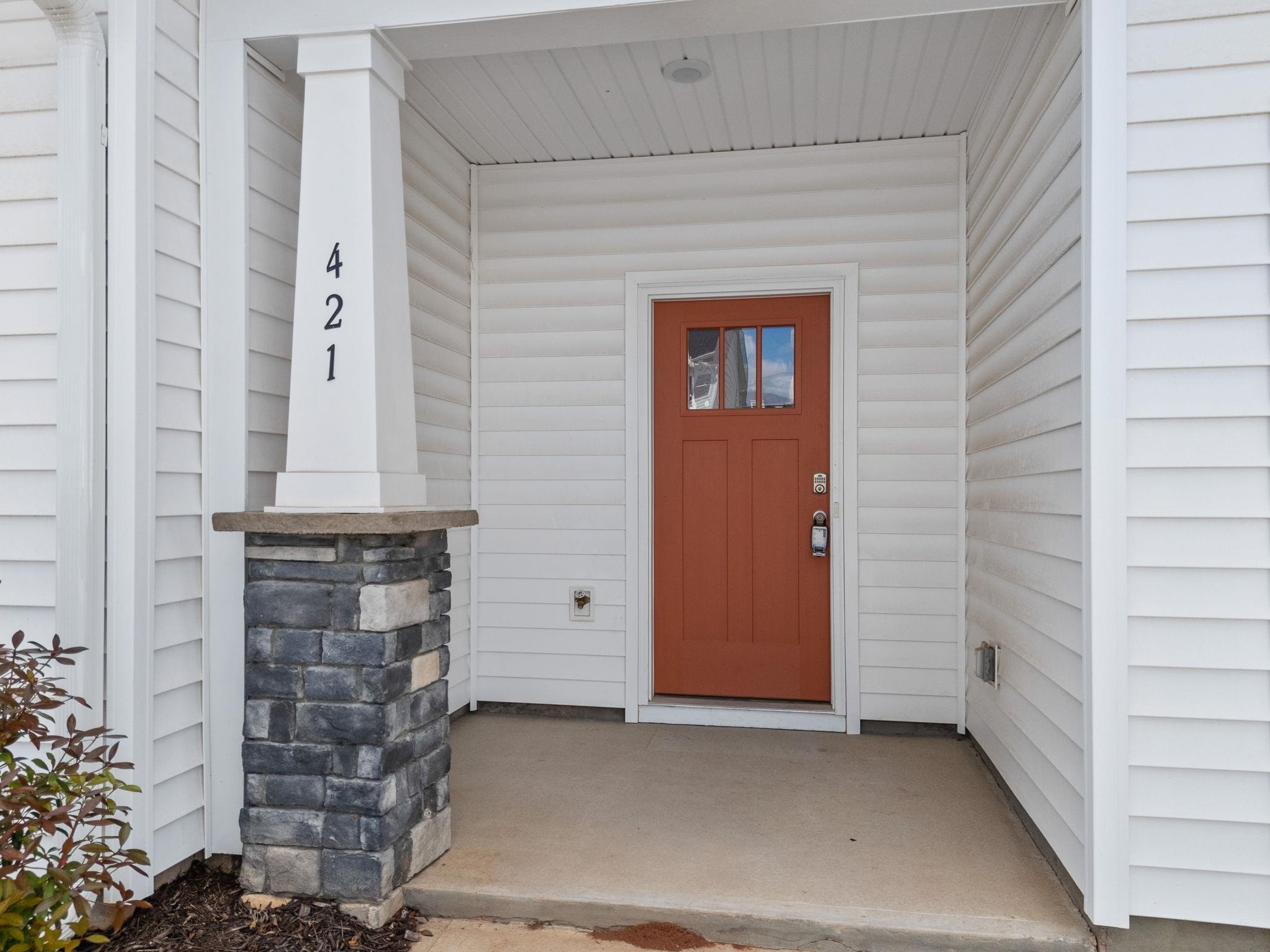 421 Hazelcote Road Greenville, SC 29611 - Photo 6 of 41