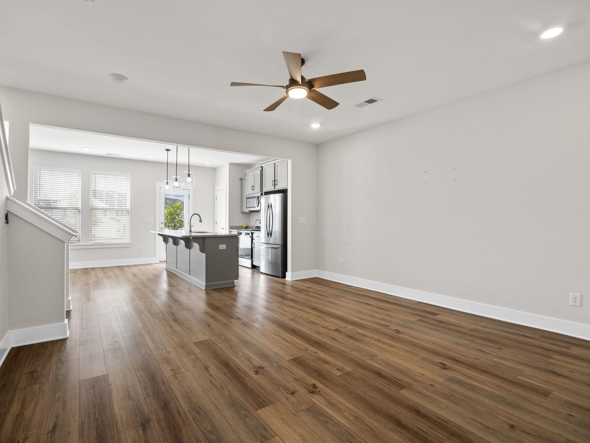 421 Hazelcote Road Greenville, SC 29611 - Photo 8 of 41