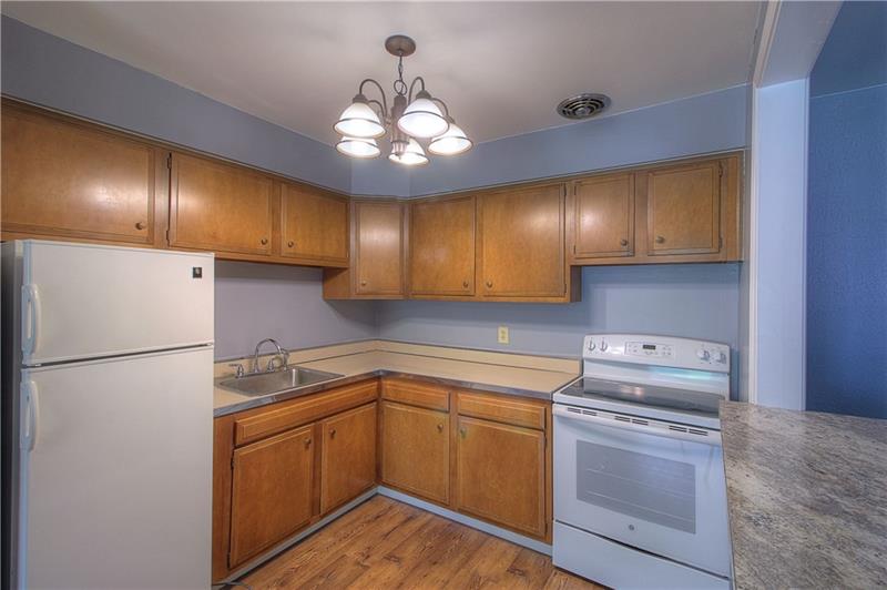61 Darlington Road, Unit A8 Beaver Falls, PA 15010 - Photo 3 of 21 Equipped kitchen.
