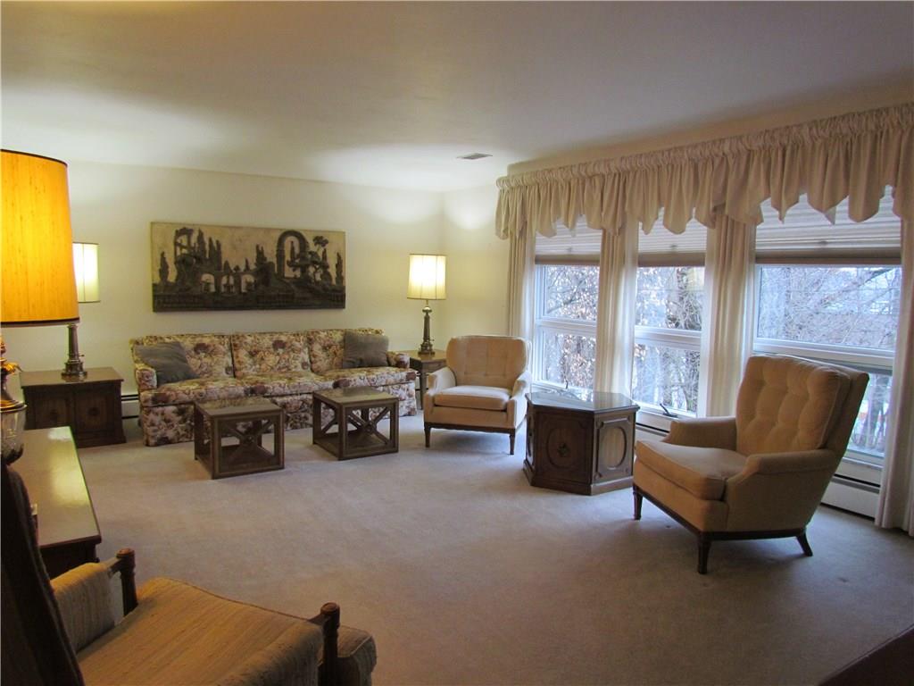 422 Balconade Drive Pittsburgh, PA 15236 - Photo 7 of 25