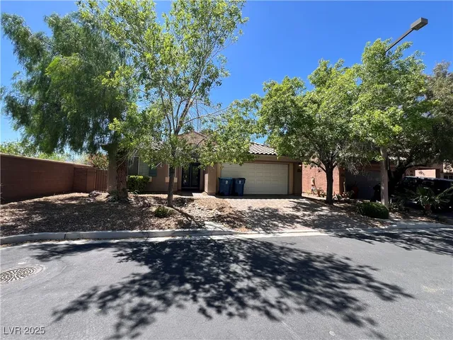 $2,450 | 1053 Puerta Del Sol Drive, Las Vegas, NV 89135
