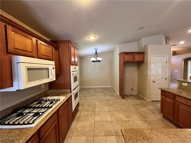 $2,450 | 1053 Puerta Del Sol Drive, Las Vegas, NV 89135